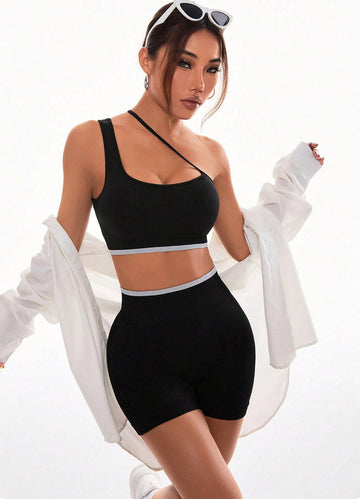 Off-shoulder Hollow Bra & Hip-lifting Shorts Yoga Set