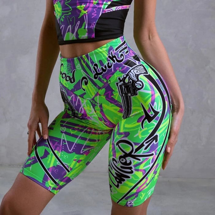 Letter Print Hip-Lifting Sports Shorts