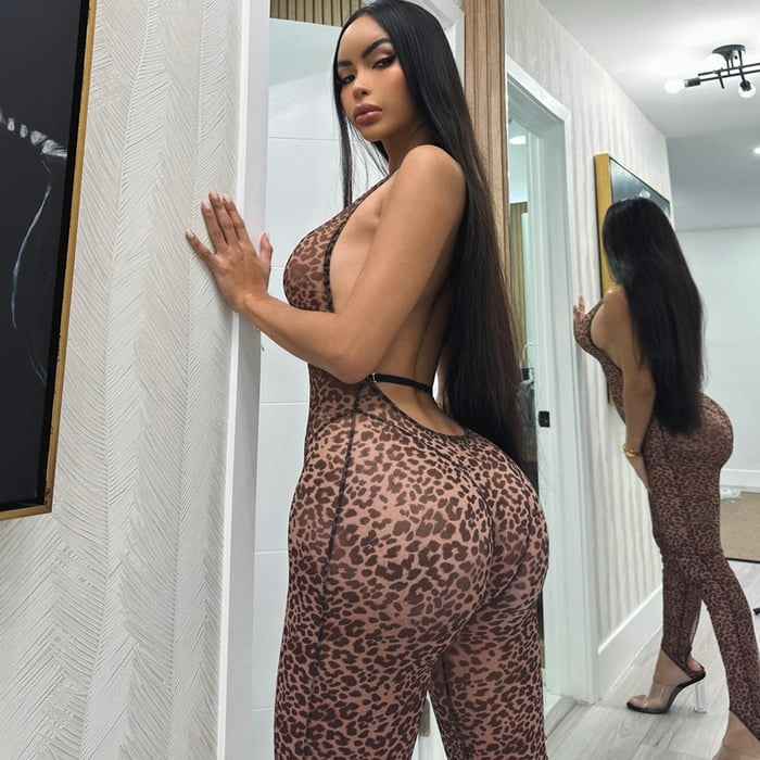 Sexy Leopard Print V-Neck Halter Jumpsuit