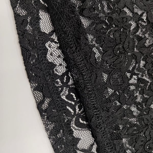 Sexy Lace Hollow Neck Long Sleeve Crop Top
