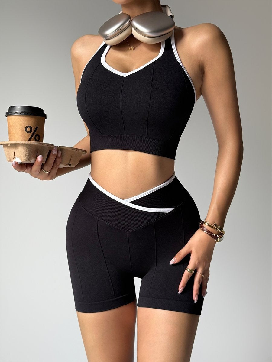 Contrast Color Halter Neck Backless V Waist Hip Lifting Yoga Shorts Bra Set