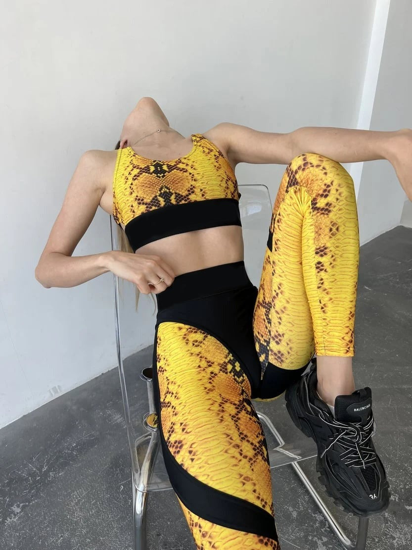 Sexy Gold Snake Pattern Printed Hip-Lifting Yoga Leggings