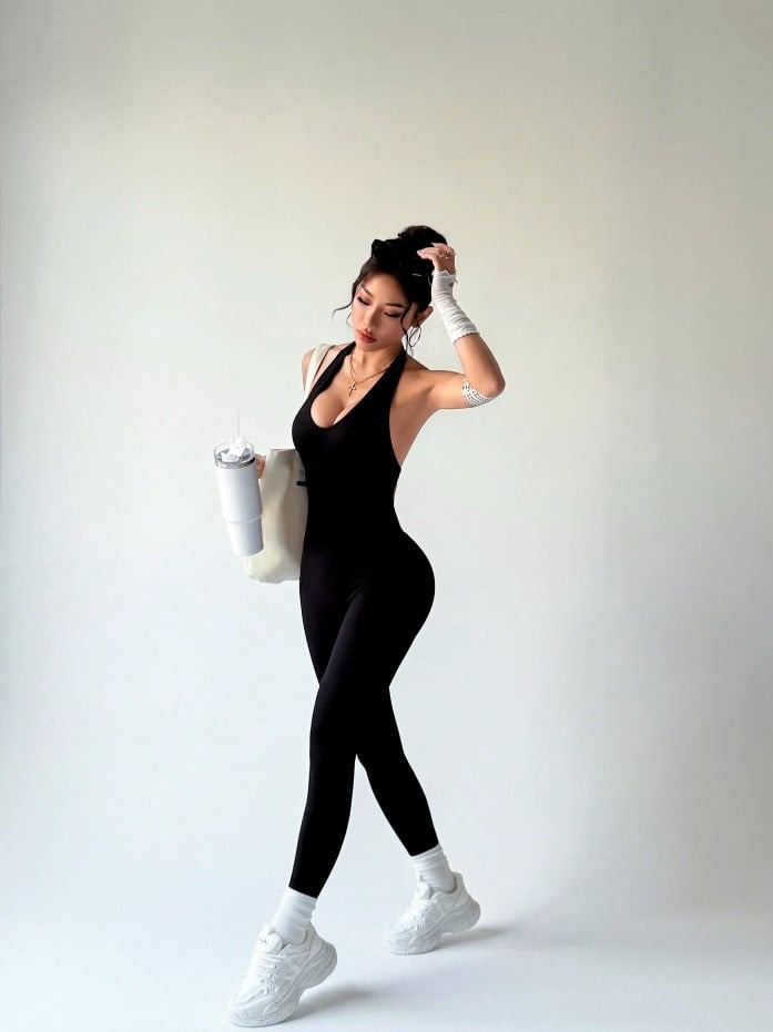 Sexy Backless Halter Neck Hip Lift Yoga Jumpsuit