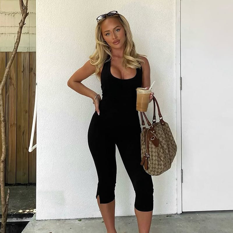 Solid Color Halter U-neck Backless Hip-lifting Jumpsuit