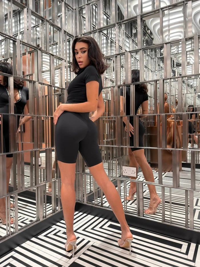 Extra Sexy Zipper Short Sleeves Yoga Jumpsuit Romper