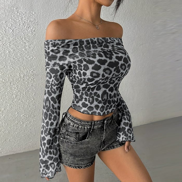 Sexy Leopard Print One-shoulder Long-sleeved Crop Top