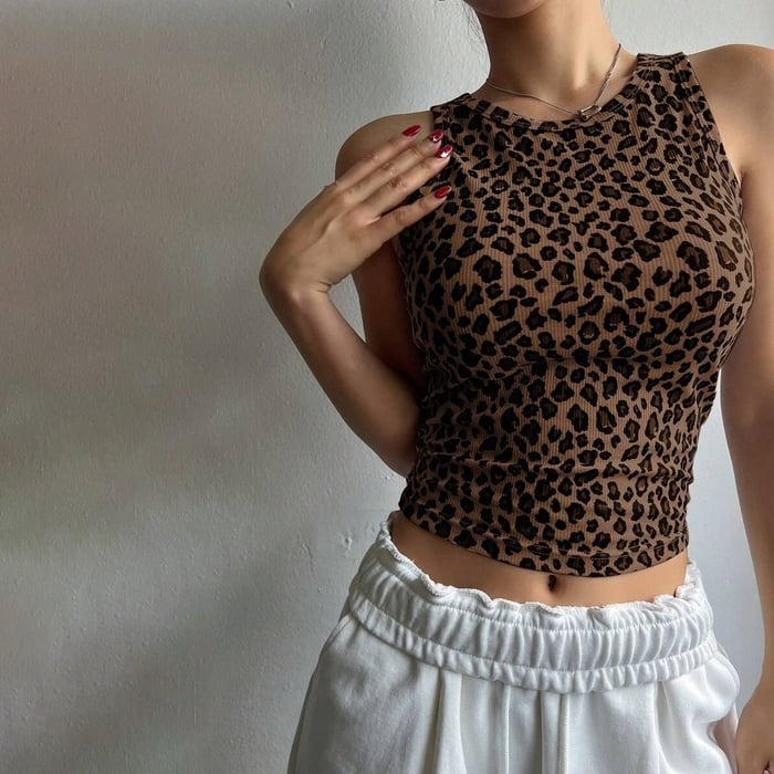 Sexy Leopard Print Cropped Tank Top